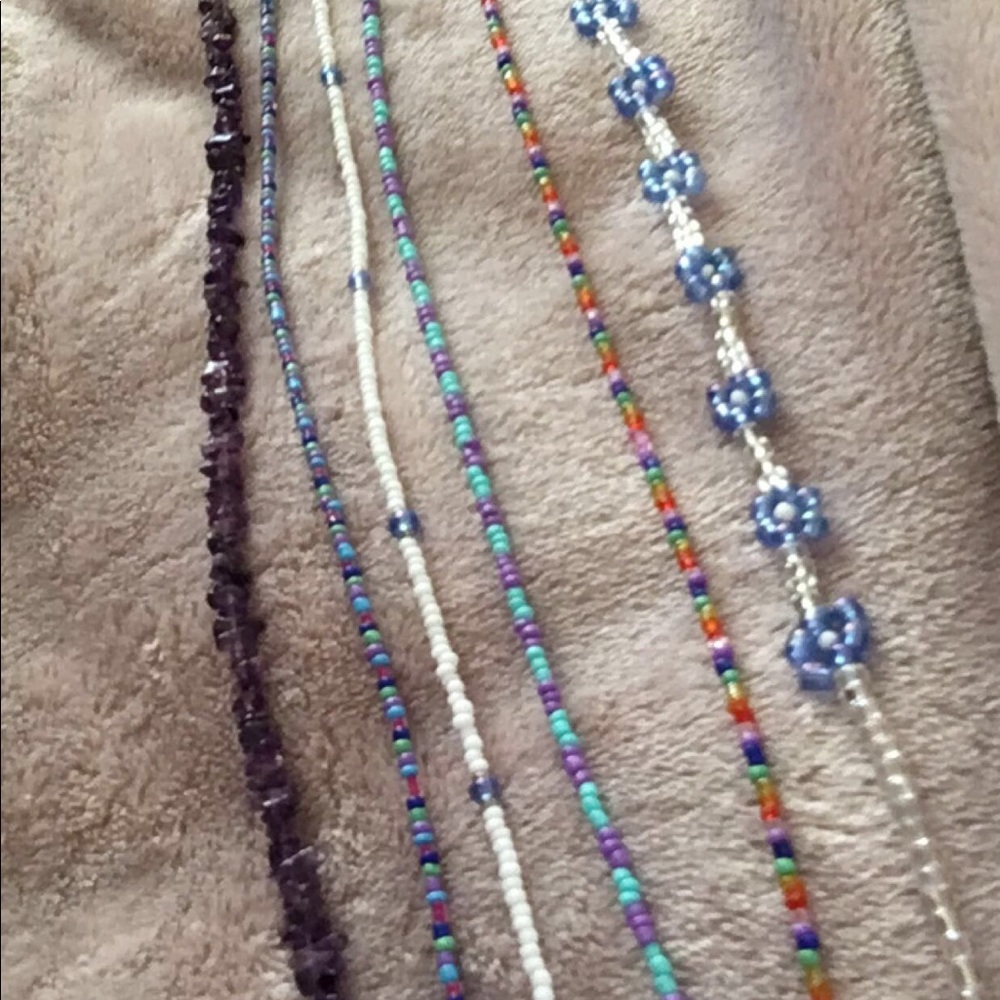 6 seed bead chokers